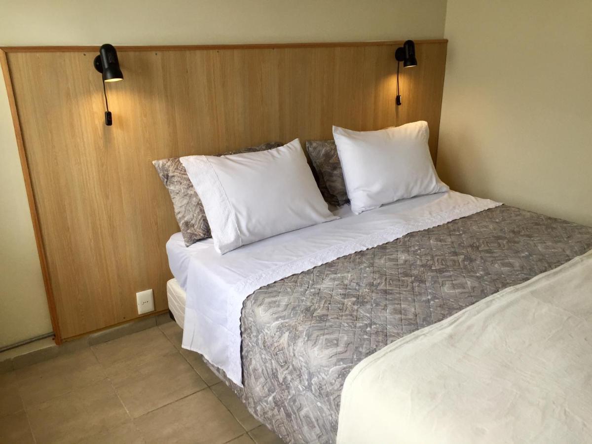 Rios Que Nos Unen Hostel Colonia del Sacramento Ngoại thất bức ảnh